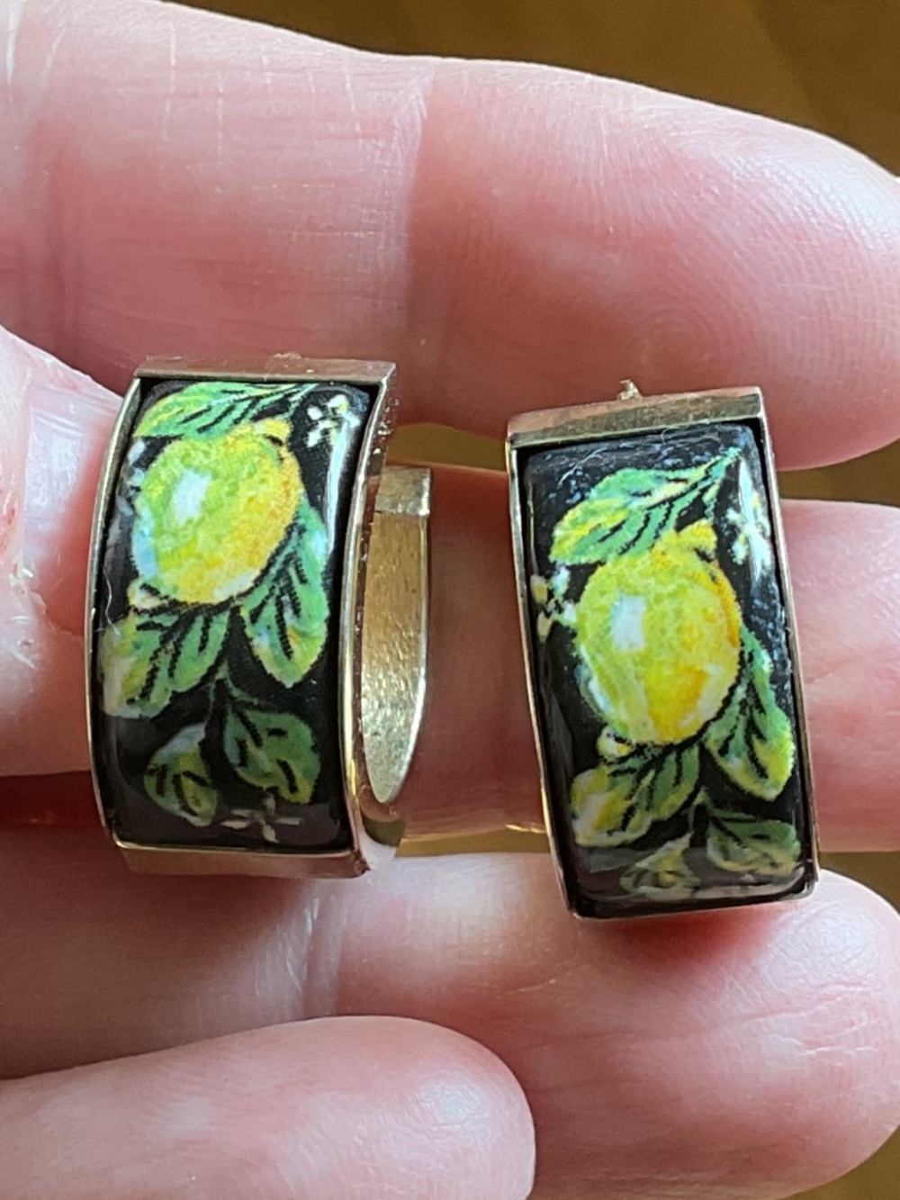 TAGLIAMONTE Gold Plated Sterling Silver 925 Sicilian Lemons Enamel Round Earring - Picture 2 of 15